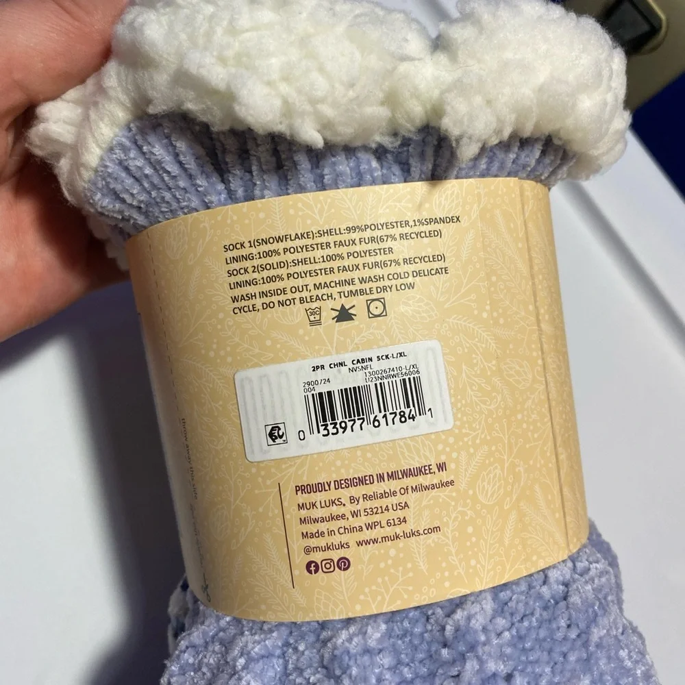 Muk Luks, Cabin socks Blue Snowflakes & Blue/Purple Colors, Size L/XL